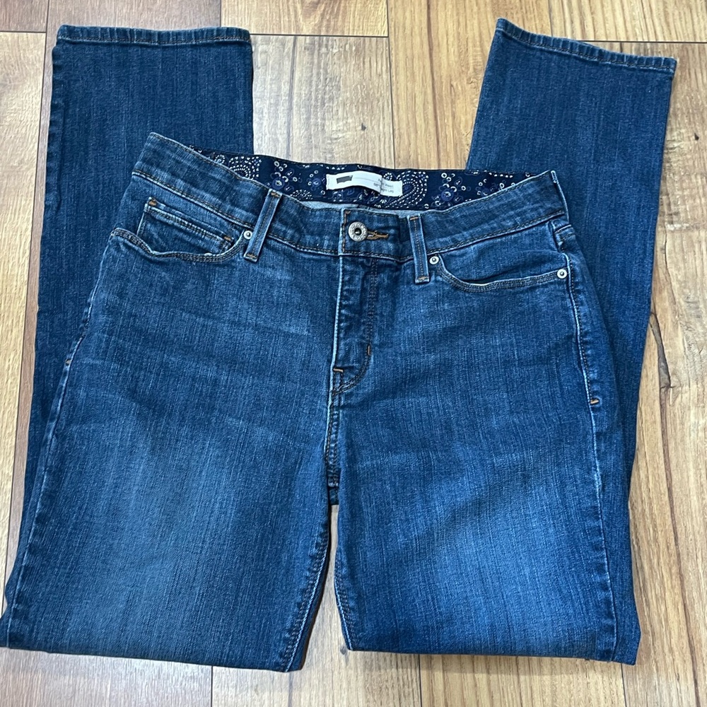 Levi’s Straight Leg Jeans